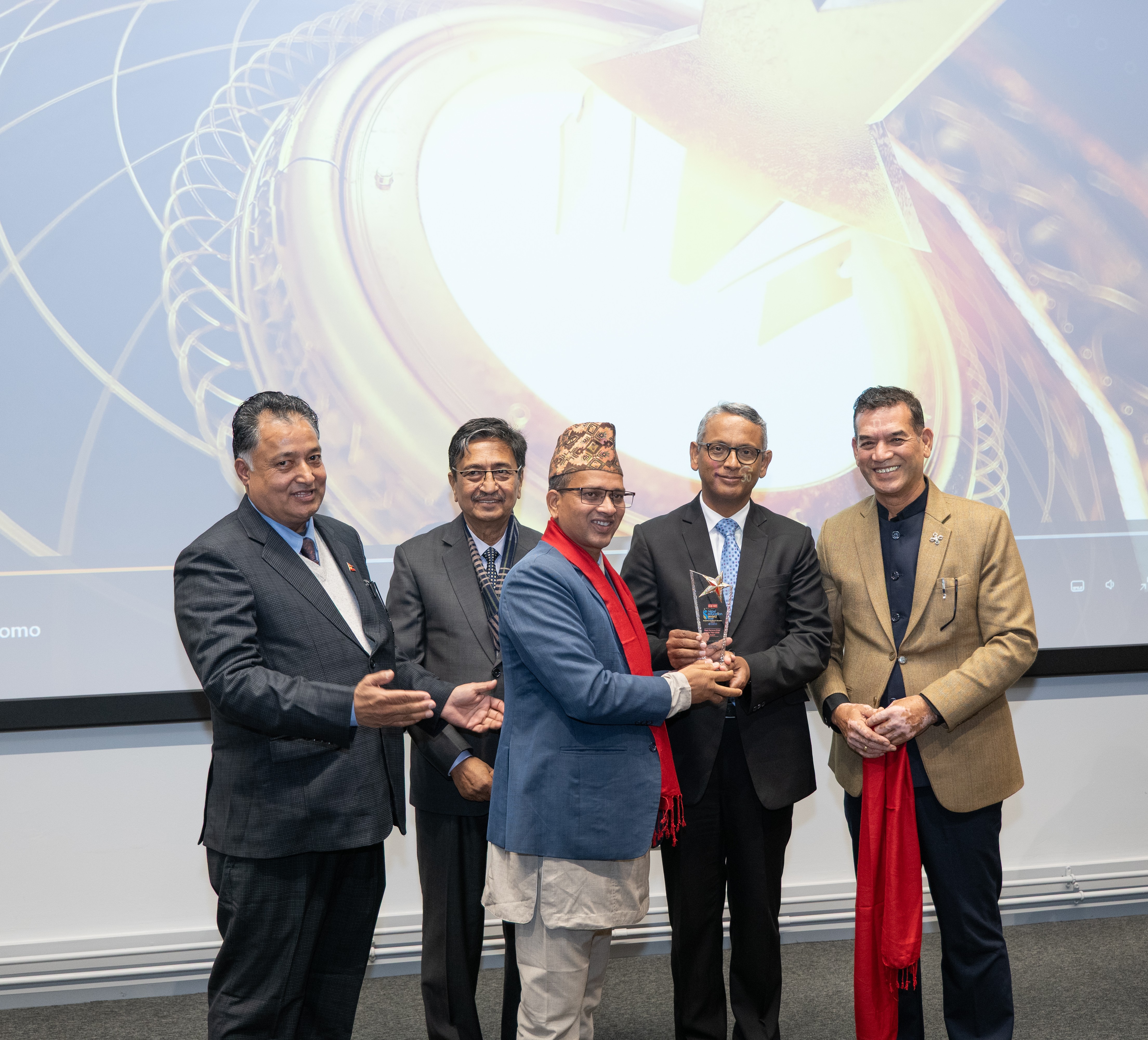 bhojraj-nyaupane-receives-prestigious-nepal-education-award-uk-best-principal-of-the-year-2025-at-university-of-greenwich-873