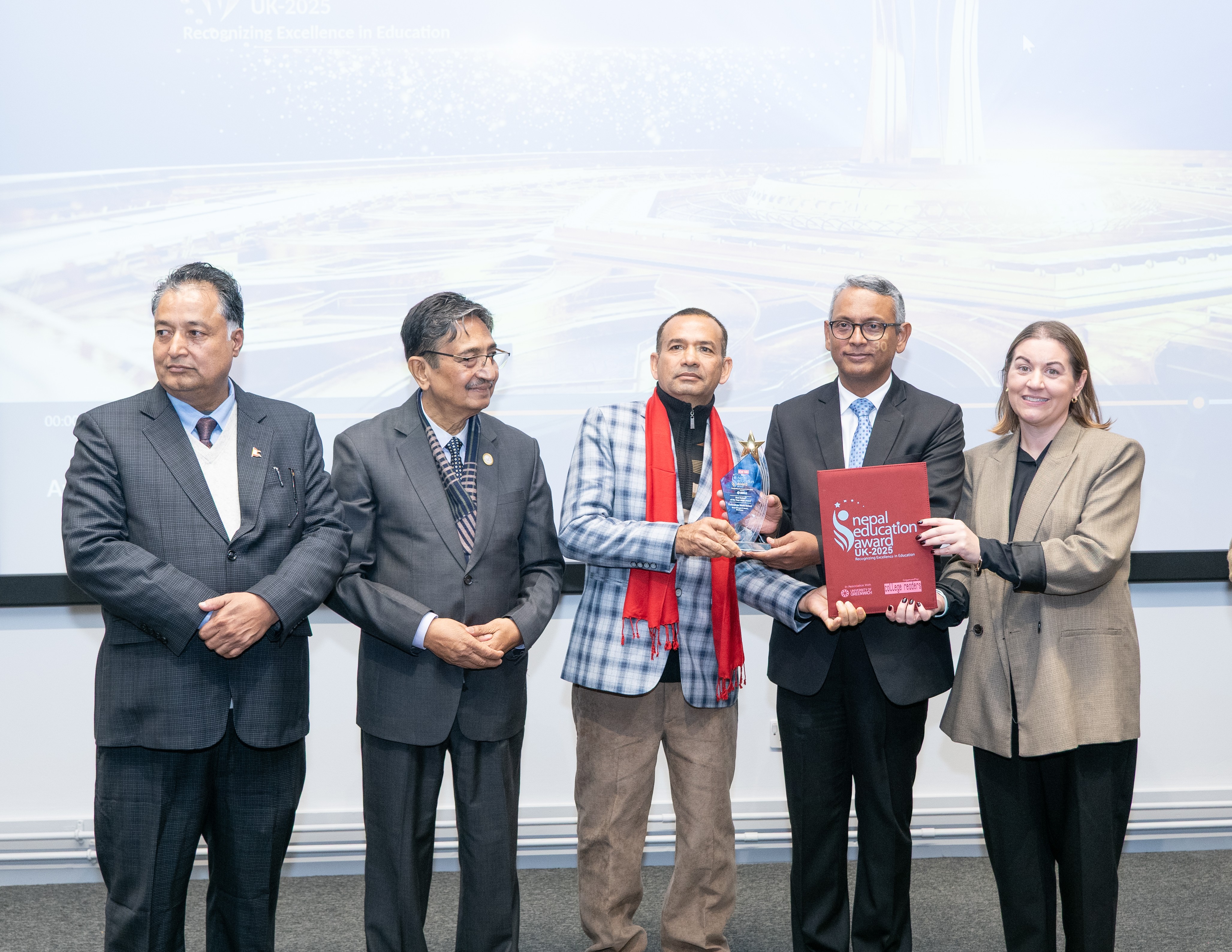 wisdom-english-academy-receives-excellence-in-school-education-award-at-nepal-education-award-uk-2025-869